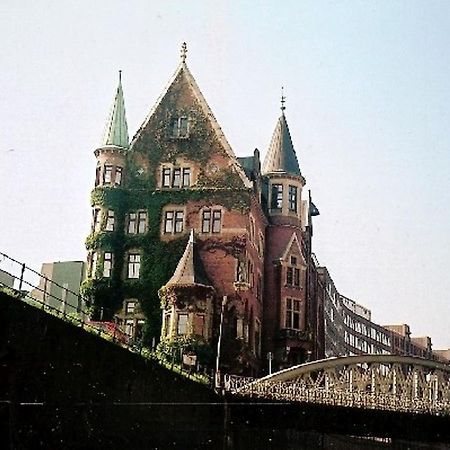Pension Am Rathaus Hamburg Exterior photo